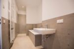5-Room Maisonette with Garden – Townhouse Fee - Masterbad