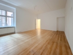Großzügige Hochparterrewohnung mit Terrasse in Toplage - Berliner Zimmer