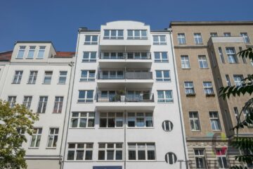 Flat near Gleisdreieck, 10785 Berlin, Upper floor apartment
