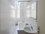 Geräumige 1-Zimmer-Wohnung in attraktiver Lage - Badezimmer
