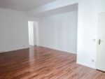 Spacious one-room apartment in a prime location - Wohn-Schlafbereich