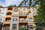 Three room flat with a balcony - Fassade