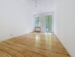 Fantastische Altbauwohnung mit Balkon in Prenzlauer Berg - Wohnzimmer