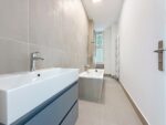 Fantastische Altbauwohnung mit Balkon in Prenzlauer Berg - Badezimmer