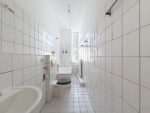 schön geschnittene 2-Zimmerwohnung im Reuterkiez - Badezimmer