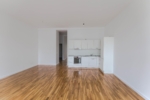 Commission-Free! Modern, Bright 3-Bedroom Apartment for Couples & Families - Wohn-Essbereich