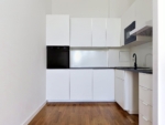 Sunny 3-room apartment with balcony and plenty of natural light - Küche