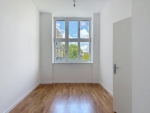 Sonnige 3-Zimmerwohnung mit Balkon und viel Tageslicht - Schlafzimmer