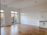 Bright 2-room apartment with terrace – commission-free - Wohn-Essbereich