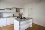 6% Grunderwerbssteuer geschenkt*: Einzigartige 5-Zimmer-Maisonette mit Terrasse - Einbauküche