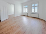 Urban Living, Peaceful Comfort – 2-Bedroom Apartment in Mariendorf - Wohnzimmer