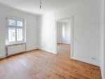 Urban Living, Peaceful Comfort – 2-Bedroom Apartment in Mariendorf - Schlafzimmer