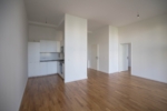 Sunny Living: Helle 2-Zimmer-Wohnung mit Balkon – provisionsfrei - Wohn-Essbereich
