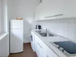 Zwei Wohnungen, eine Möglichkeit – Familienwohnung in Charlottenburg - Küche_Wohnung 2