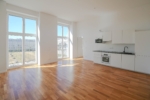 Bright and commission-free: 2-room apartment with large balcony - Offene Wohnküche