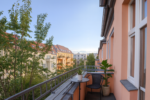 Elegant studio oasis with a balcony - Balkon Visualisiert