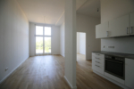 Attraktive 2-Zimmerwohnung mit großem Sonnenbalkon - Wohnen/Küche
