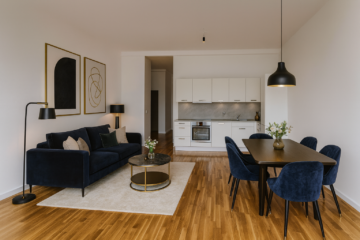 Commission-Free! Modern, Bright 3-Bedroom Apartment for Couples & Families, 14167 Berlin, Upper floor apartment