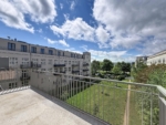 Pure living comfort: bright 3-room apartment with a large balcony - Balkon