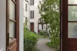 Quietly located family apartment with balcony in Prenzlauer Berg - Innenhof