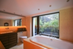 Beautiful architect-designed house on the water - Badezimmer EG