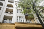 Attractive 2-room apartment with balcony in the Reuterkiez area - Fassade