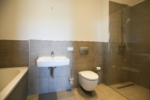 Provisionsfrei - Große 2-Zimmerwohnung mit Balkon - Badezimmer