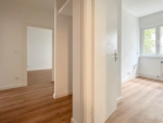 Bezugsfrei: Schöne 2 Zimmerwohnung im Reuterkiez - Flur