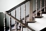 Bezugsfrei ab sofort – Charmante Singlewohnung in ruhiger Lage - Treppenhaus Detail