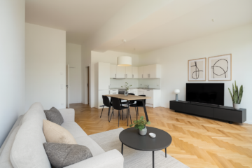 Charming two-room apartment in green Lichterfelde., 14167 Berlin, Upper floor apartment