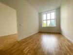 Charming two-room apartment in green Lichterfelde. - Schlafzimmer
